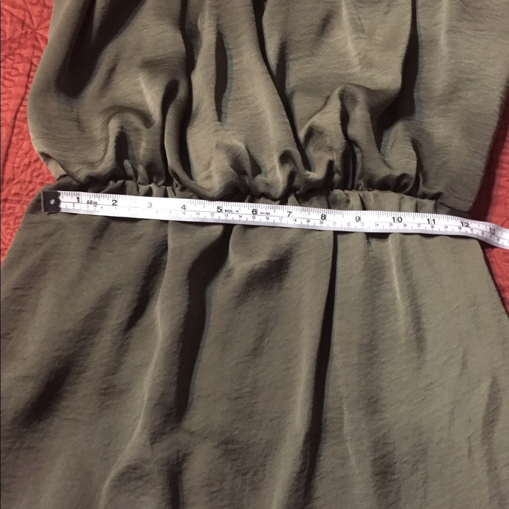 🏡Stunning Olive green silk-like dress size S - Picture 8 of 8
